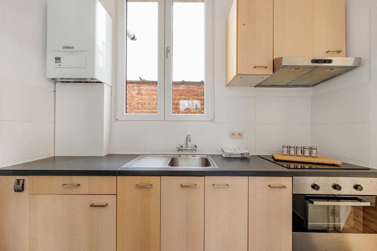 Surprimo - Gerenoveerd Appartement Antwerp Luaran gambar