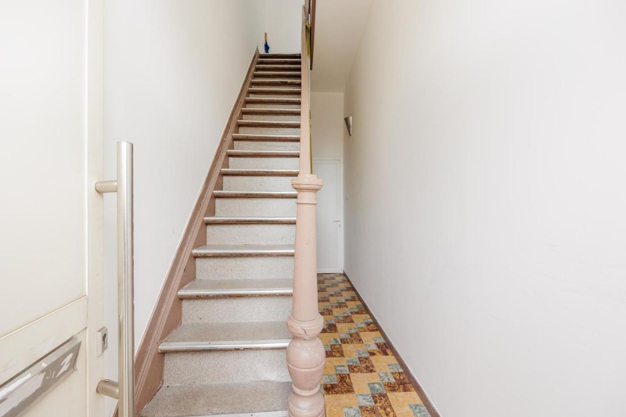 Surprimo - Gerenoveerd Appartement Antwerp Luaran gambar